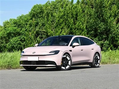 2026 MG 07 PHEV Sedan Bil 1,5L Hybrid, 30 KWh batteri, 185 km EV Räckvidd